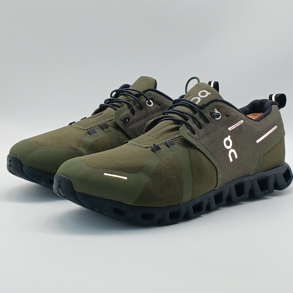 On Cloud 5 Waterproof Running/Comfort/Medical Field Shoes Size 9.5 for Men